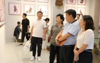 贵州工商职业学院考察团一行来bat365官网交流考察